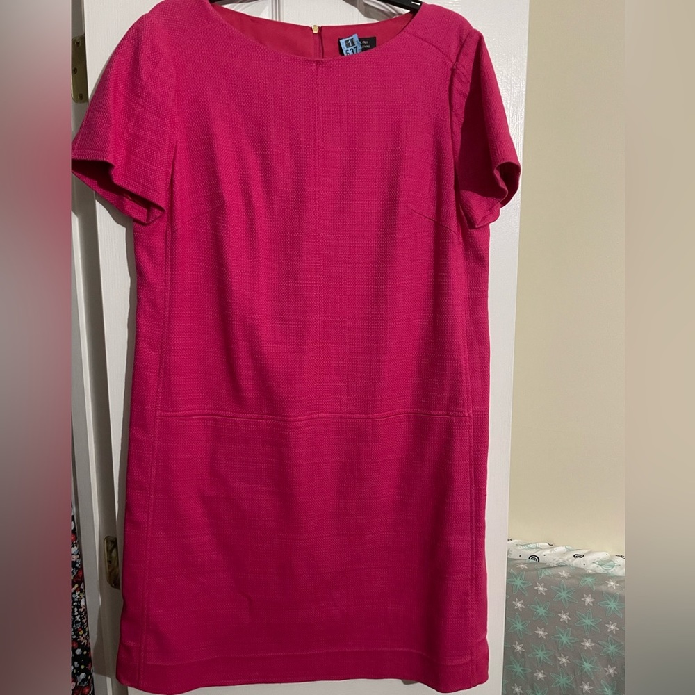 Tahari - womens dress. Pink. Size 12
